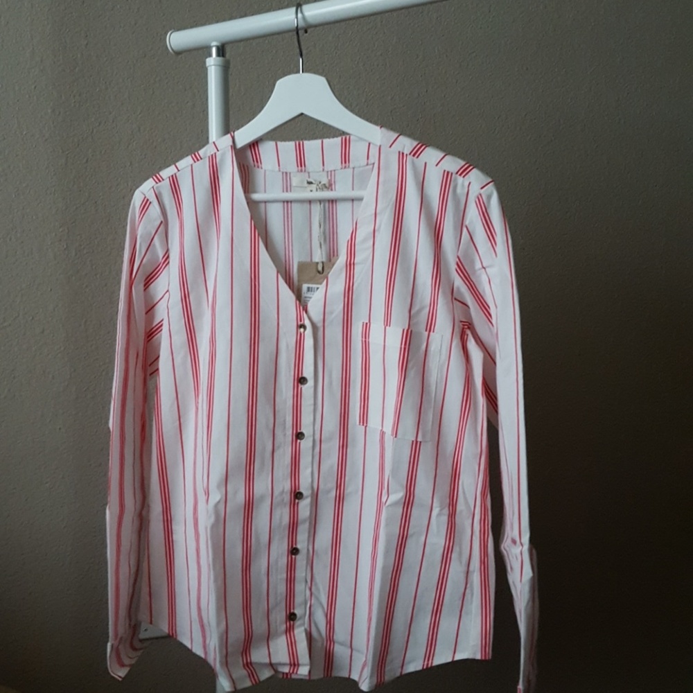 TopMark 👕 new with tags, red and white blouse